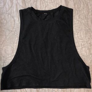 Lululemon crop top